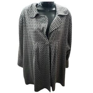 Avenue Black and Gray Houndstooth Cape